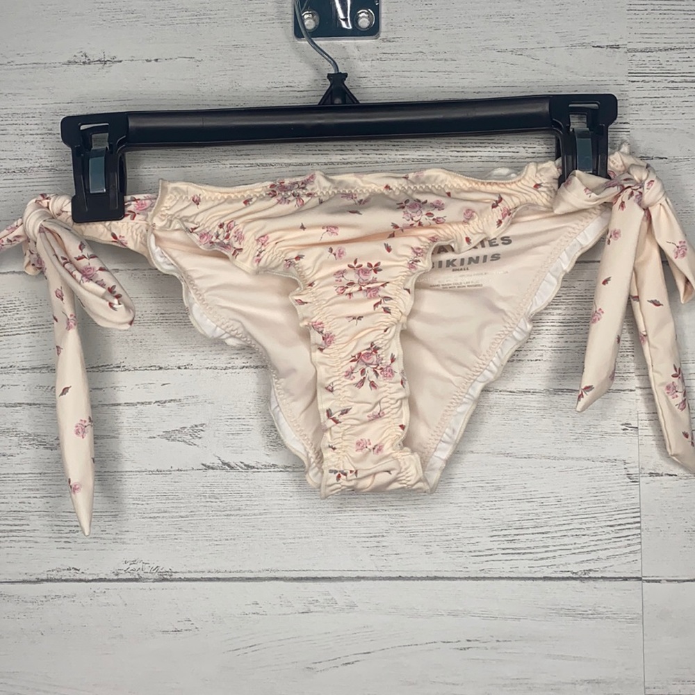 🌟NEW Frankie’s Bikinis floral ruffle bikini bottoms
